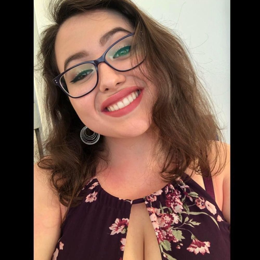 Meet your Posher, Lauren